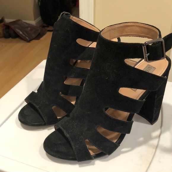 Steve Madden “Caliie” Heeled Sandals - Picture 2 of 3